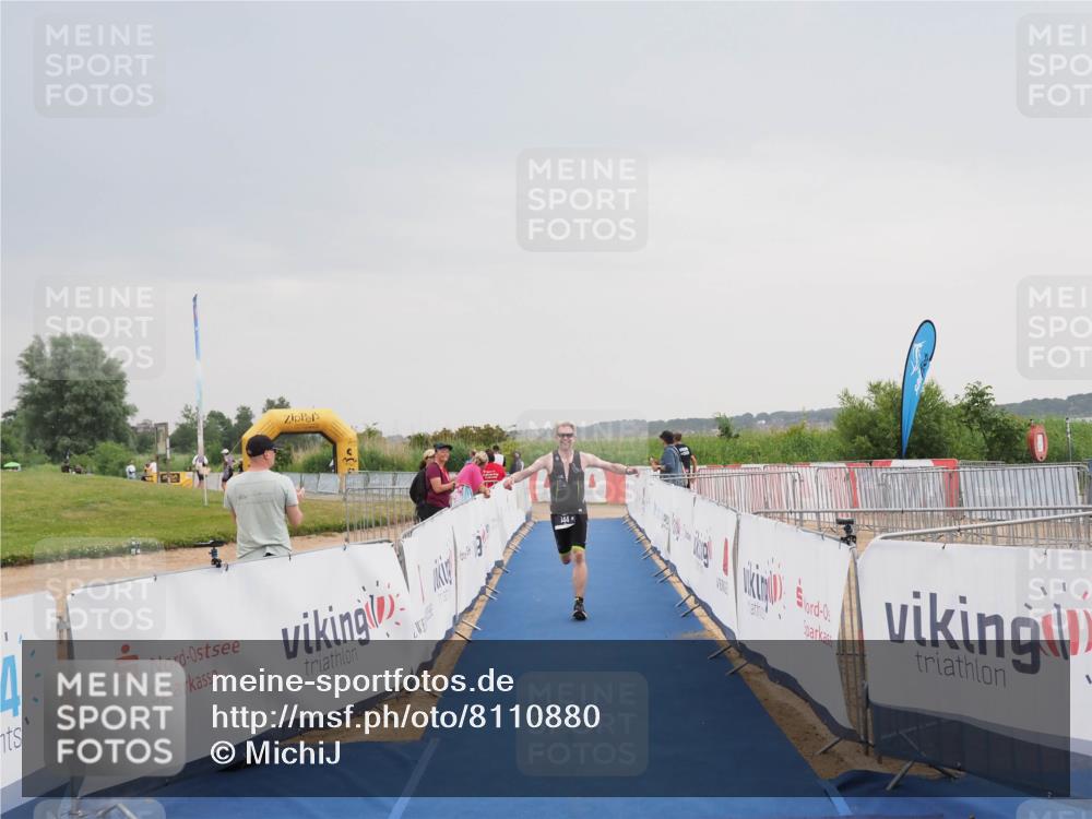 22.06.2025 - Viking Triathlon MichiJ http://msf.ph/oto/8110880 22.06.2025 16:39:42 Ziel 144 meine-sportfotos.de