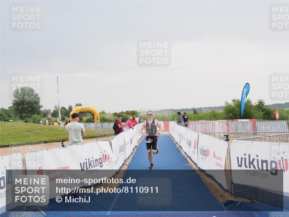22.06.2025 - Viking Triathlon MichiJ http://msf.ph/oto/8110911 22.06.2025 16:39:42 Ziel 144 meine-sportfotos.de