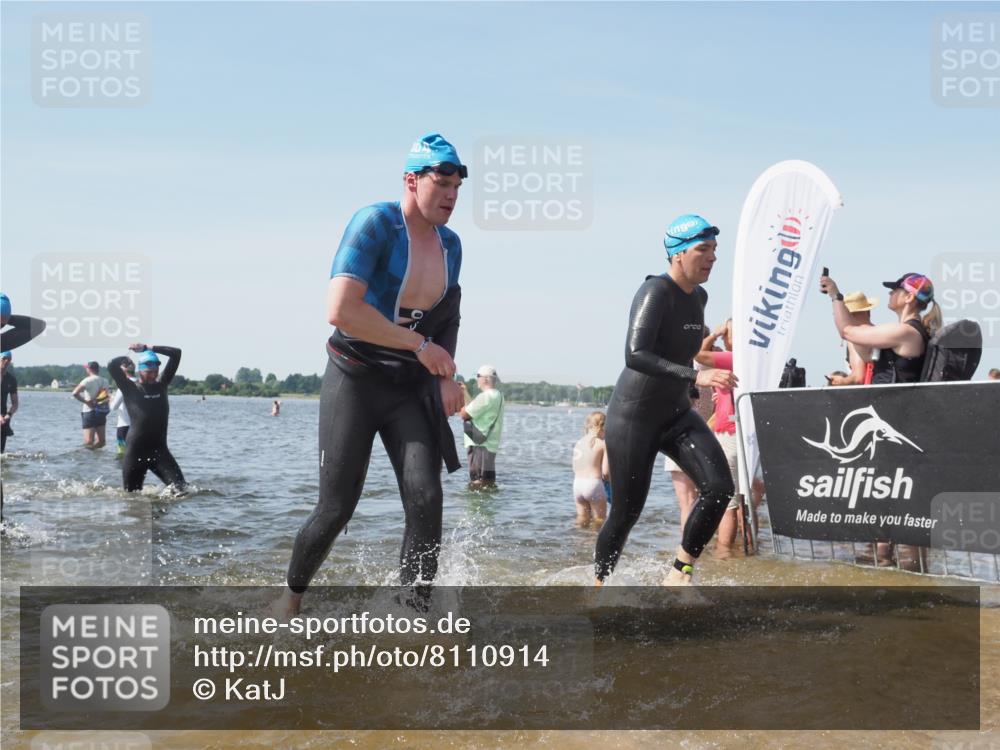 22.06.2025 - Viking Triathlon KatJ http://msf.ph/oto/8110914 22.06.2025 10:39:34 Schwimmen 25, 29, 86, 93, 117, 138, 150, 195, 244, 298, 324, 337, 474, 529 meine-sportfotos.de