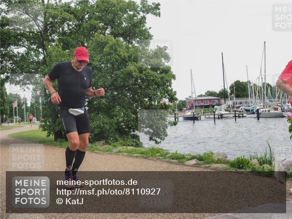 22.06.2025 - Viking Triathlon KatJ http://msf.ph/oto/8110927 22.06.2025 15:03:11 Laufen 548, 644 meine-sportfotos.de