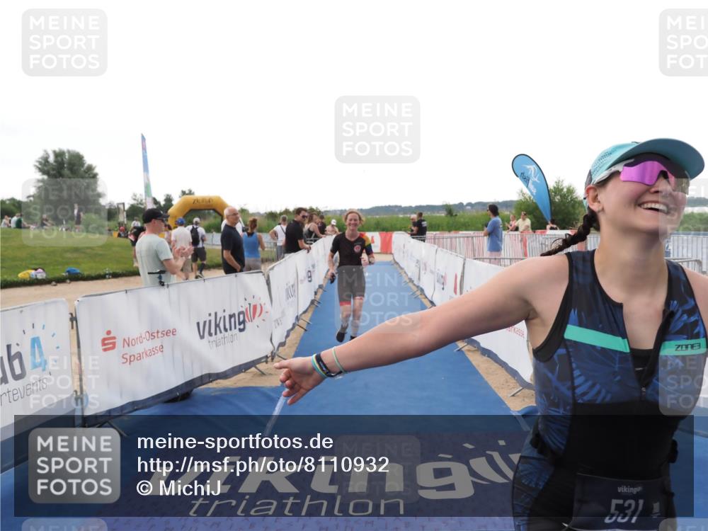 22.06.2025 - Viking Triathlon MichiJ http://msf.ph/oto/8110932 22.06.2025 16:22:33 Ziel 425, 531 meine-sportfotos.de