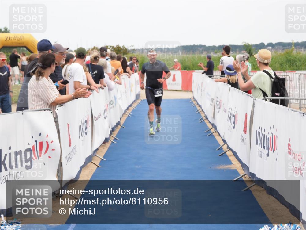 22.06.2025 - Viking Triathlon MichiJ http://msf.ph/oto/8110956 22.06.2025 15:02:22 Ziel 434 meine-sportfotos.de