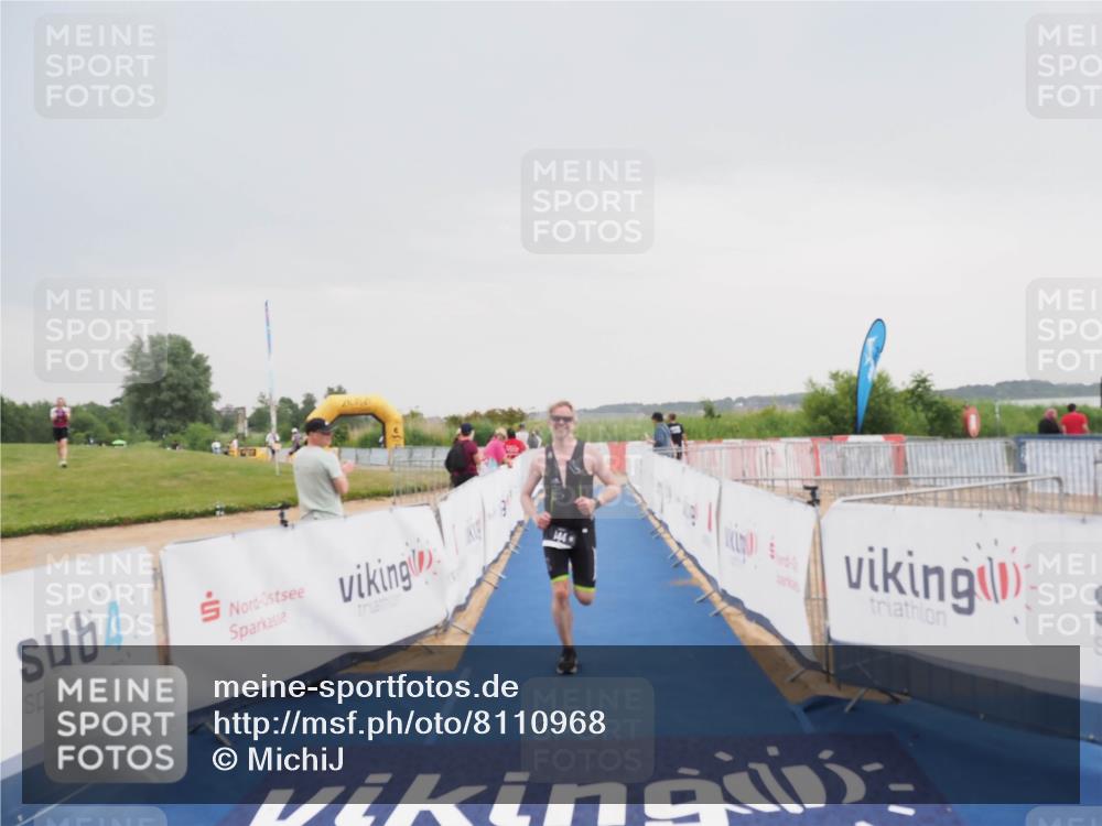 22.06.2025 - Viking Triathlon MichiJ http://msf.ph/oto/8110968 22.06.2025 16:39:43 Ziel 144 meine-sportfotos.de