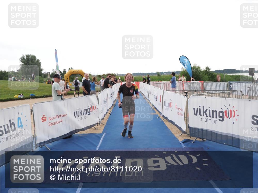 22.06.2025 - Viking Triathlon MichiJ http://msf.ph/oto/8111020 22.06.2025 16:22:34 Ziel 425, 531 meine-sportfotos.de