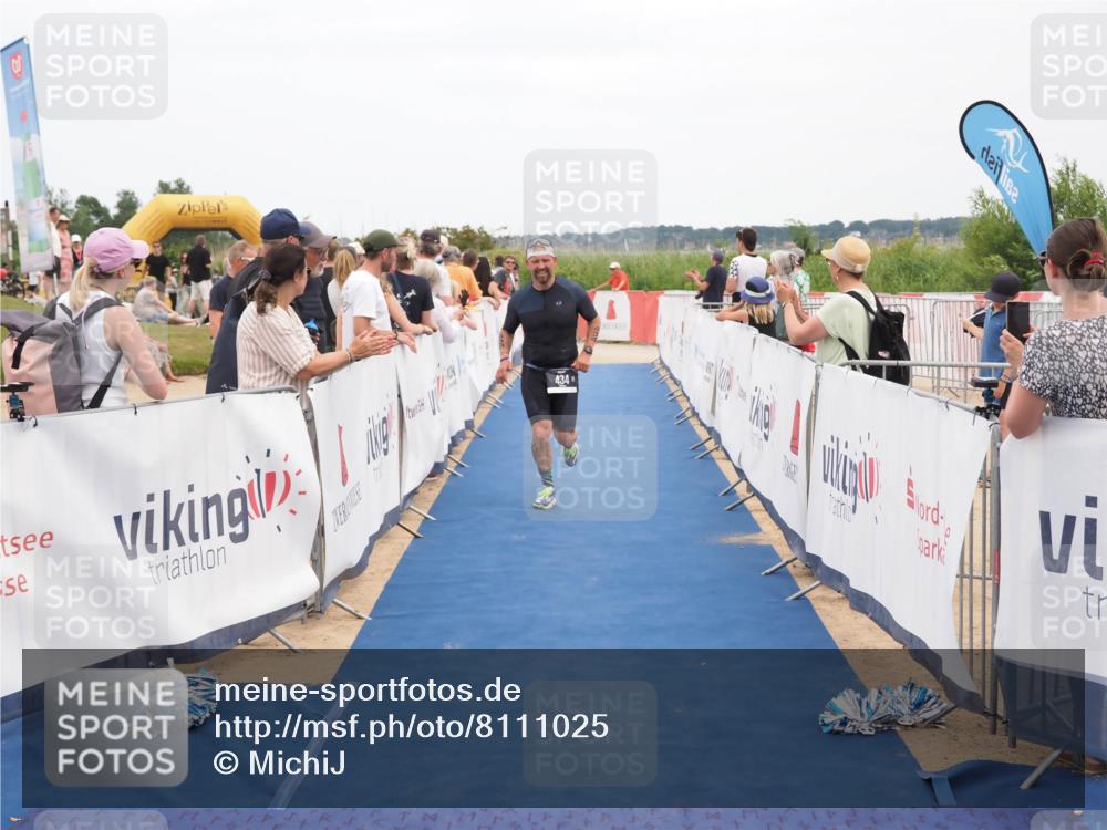 22.06.2025 - Viking Triathlon MichiJ http://msf.ph/oto/8111025 22.06.2025 15:02:23 Ziel 434 meine-sportfotos.de