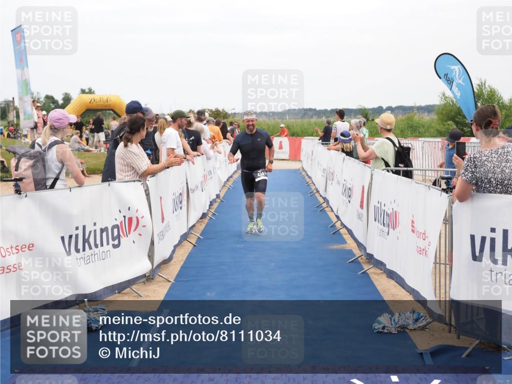 22.06.2025 - Viking Triathlon MichiJ http://msf.ph/oto/8111034 22.06.2025 15:02:23 Ziel 434 meine-sportfotos.de