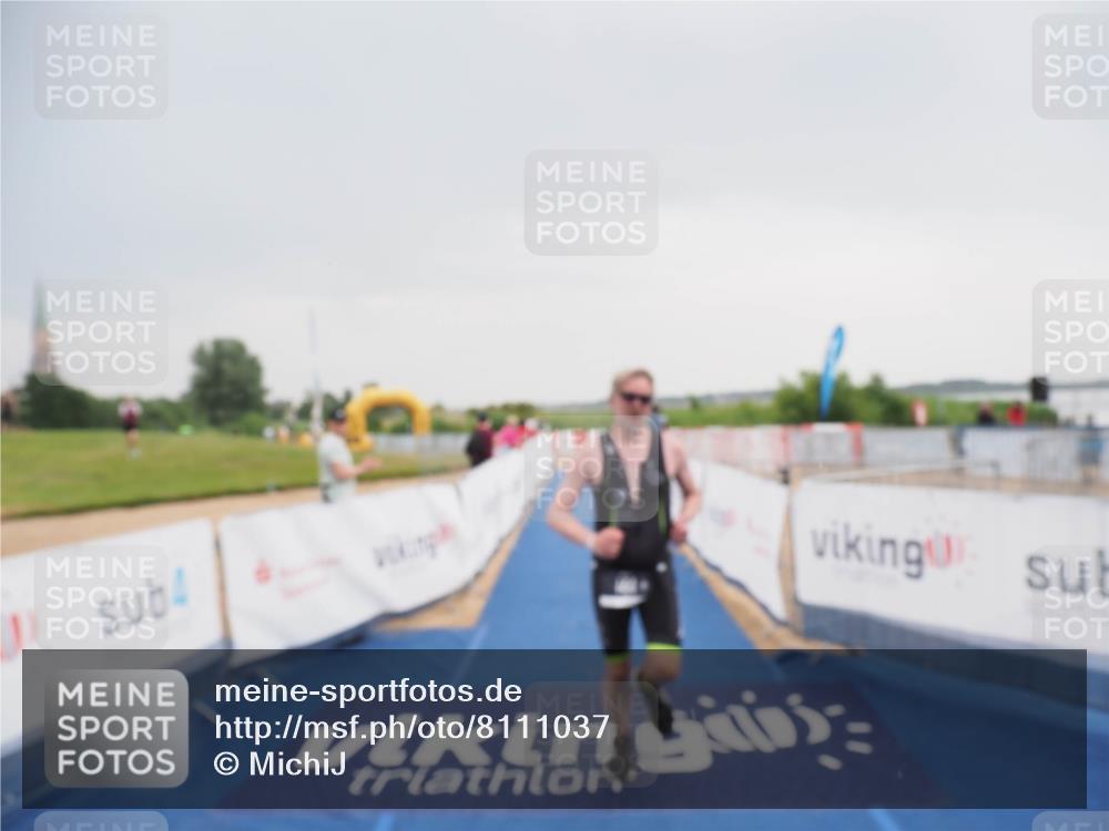 22.06.2025 - Viking Triathlon MichiJ http://msf.ph/oto/8111037 22.06.2025 16:39:44 Ziel 144 meine-sportfotos.de