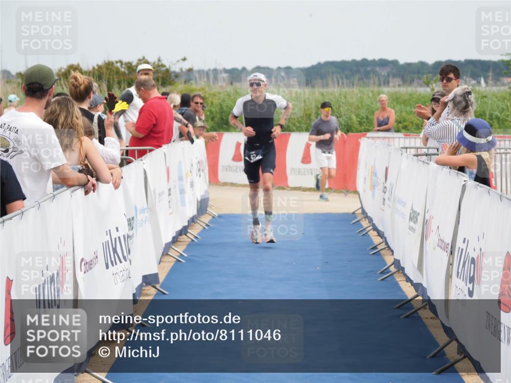 22.06.2025 - Viking Triathlon MichiJ http://msf.ph/oto/8111046 22.06.2025 14:53:14 Ziel 42 meine-sportfotos.de