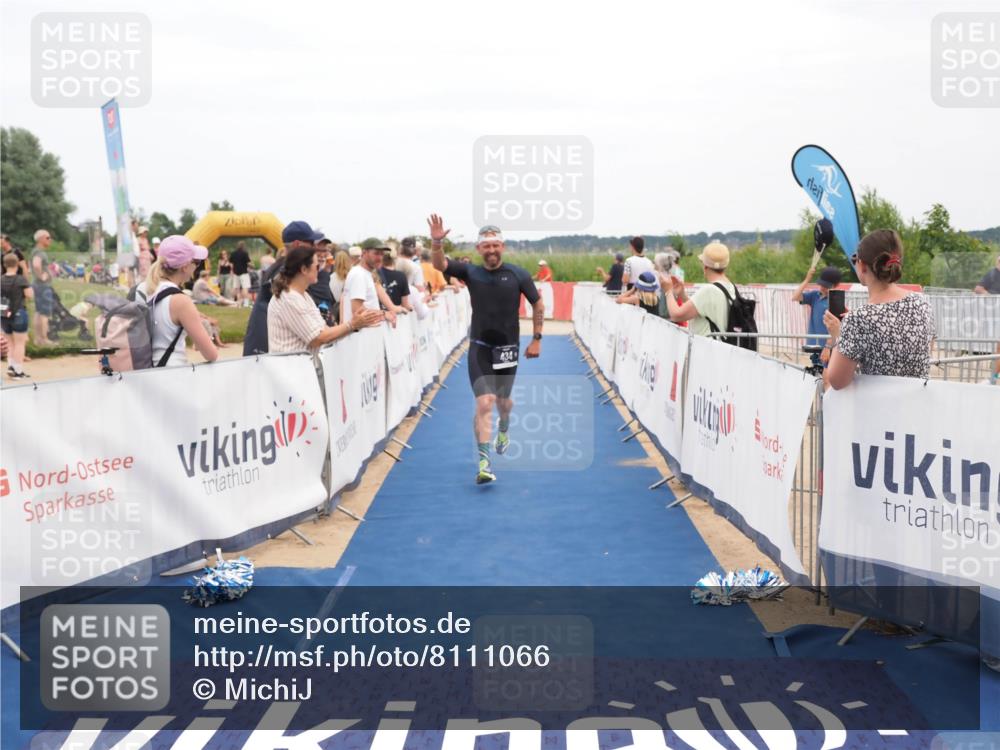 22.06.2025 - Viking Triathlon MichiJ http://msf.ph/oto/8111066 22.06.2025 15:02:23 Ziel 434 meine-sportfotos.de