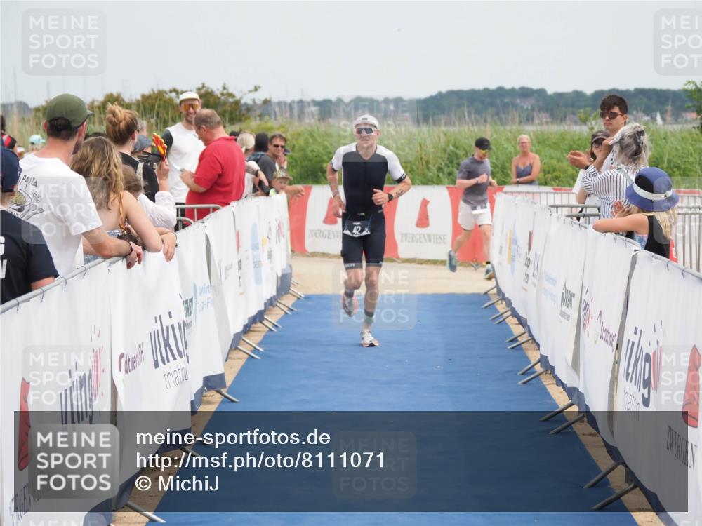 22.06.2025 - Viking Triathlon MichiJ http://msf.ph/oto/8111071 22.06.2025 14:53:14 Ziel 42 meine-sportfotos.de