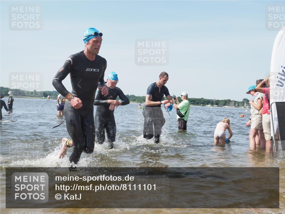 22.06.2025 - Viking Triathlon KatJ http://msf.ph/oto/8111101 22.06.2025 10:39:41 Schwimmen 25, 29, 86, 93, 138, 150, 244, 337, 423, 518, 529 meine-sportfotos.de