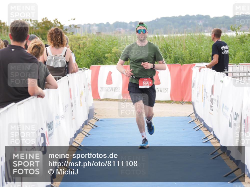22.06.2025 - Viking Triathlon MichiJ http://msf.ph/oto/8111108 22.06.2025 16:23:15 Ziel 634 meine-sportfotos.de