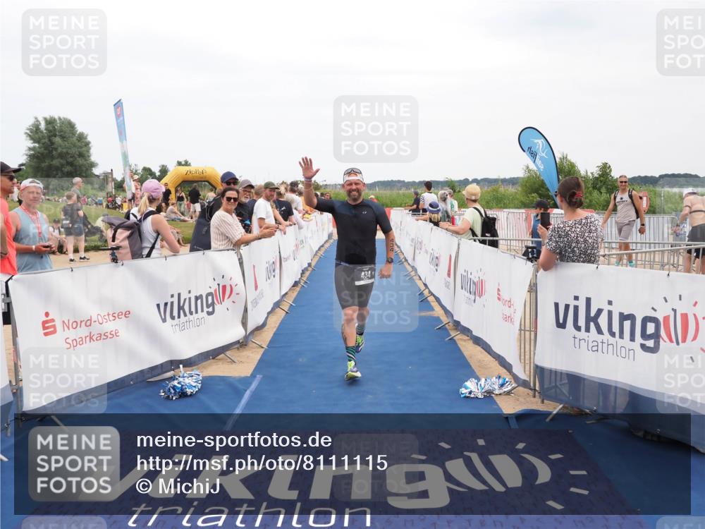 22.06.2025 - Viking Triathlon MichiJ http://msf.ph/oto/8111115 22.06.2025 15:02:24 Ziel 434 meine-sportfotos.de
