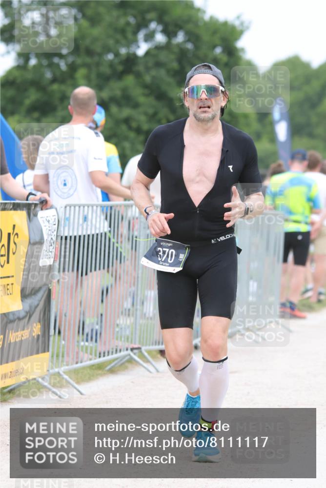 22.06.2025 - Viking Triathlon H.Heesch http://msf.ph/oto/8111117 22.06.2025 14:46:29 Laufen 370 meine-sportfotos.de