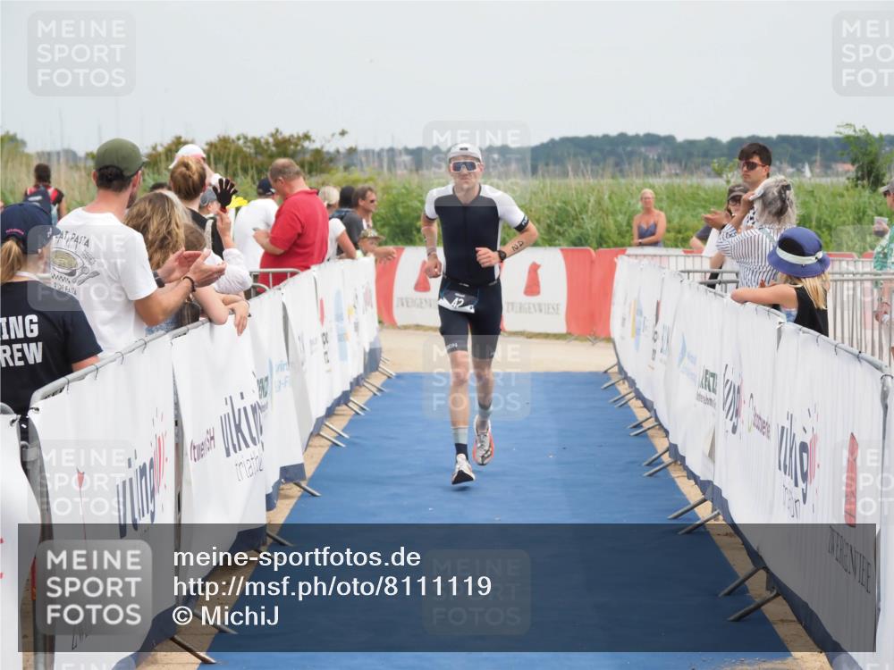 22.06.2025 - Viking Triathlon MichiJ http://msf.ph/oto/8111119 22.06.2025 14:53:15 Ziel 42 meine-sportfotos.de