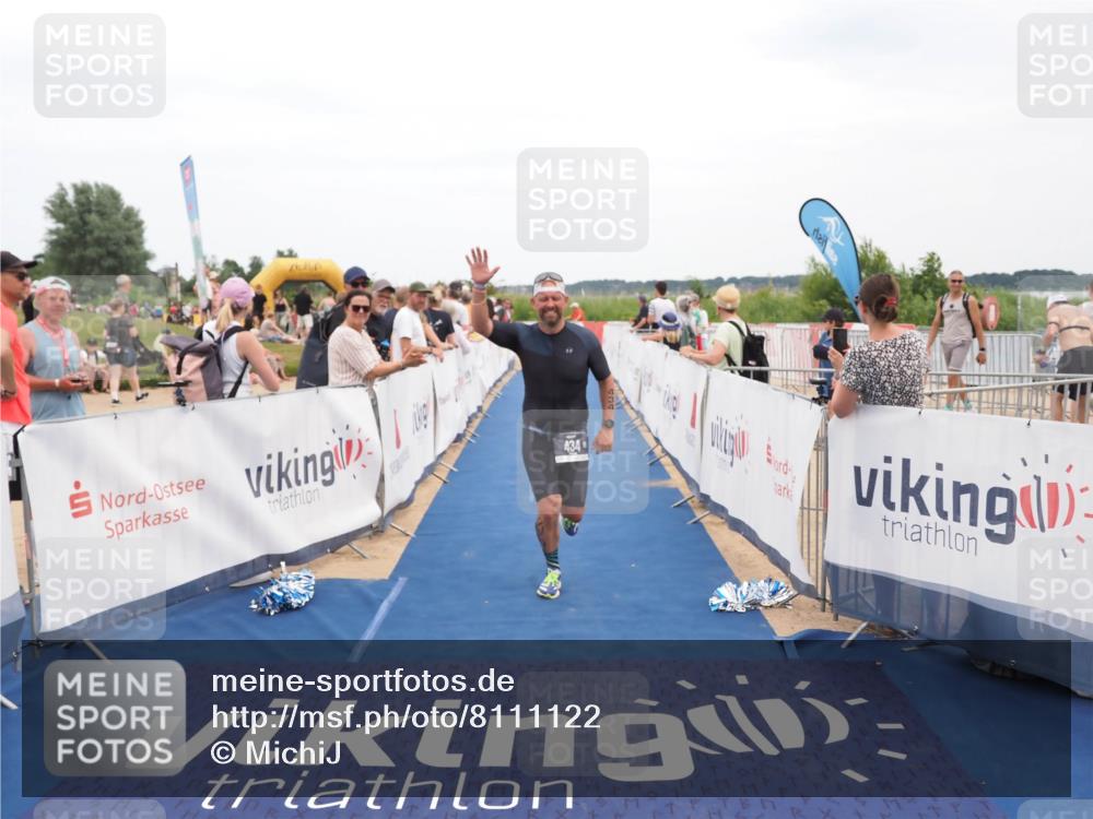 22.06.2025 - Viking Triathlon MichiJ http://msf.ph/oto/8111122 22.06.2025 15:02:24 Ziel 434 meine-sportfotos.de