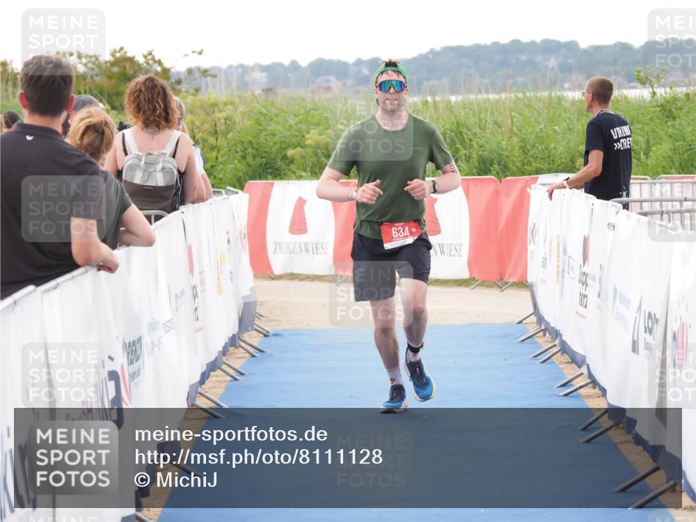 22.06.2025 - Viking Triathlon MichiJ http://msf.ph/oto/8111128 22.06.2025 16:23:15 Ziel 634 meine-sportfotos.de