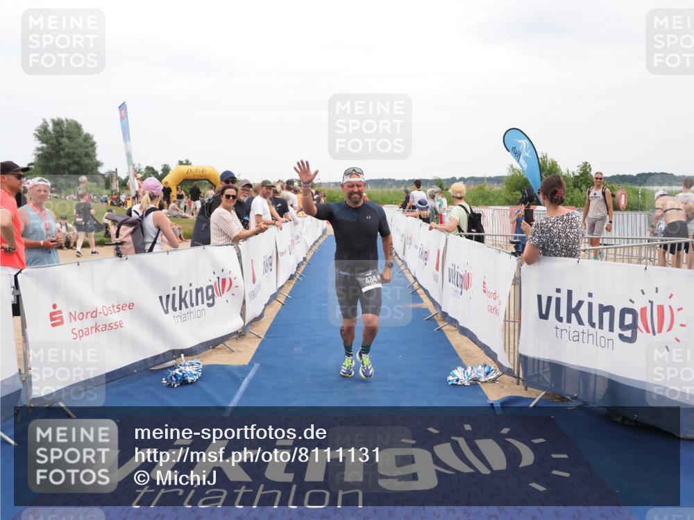22.06.2025 - Viking Triathlon MichiJ http://msf.ph/oto/8111131 22.06.2025 15:02:24 Ziel 434 meine-sportfotos.de