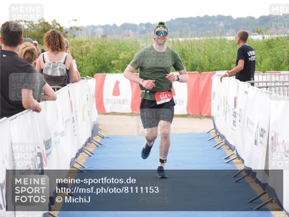 22.06.2025 - Viking Triathlon MichiJ http://msf.ph/oto/8111153 22.06.2025 16:23:16 Ziel 634 meine-sportfotos.de