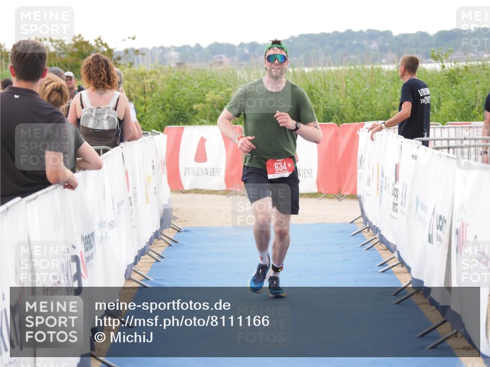 22.06.2025 - Viking Triathlon MichiJ http://msf.ph/oto/8111166 22.06.2025 16:23:16 Ziel 634 meine-sportfotos.de
