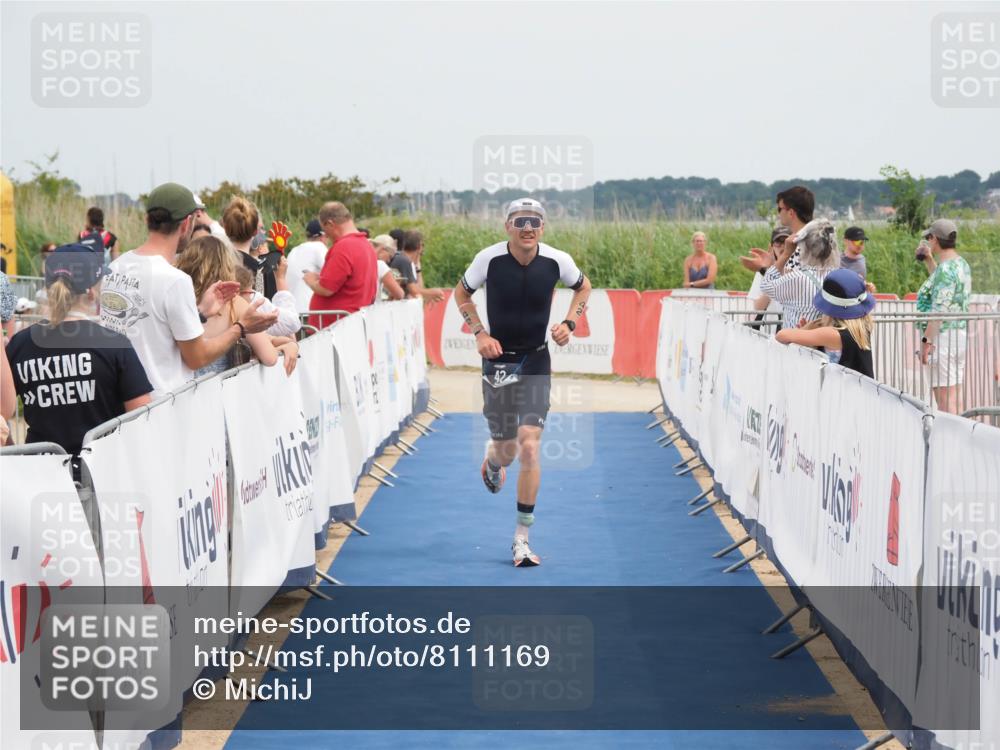 22.06.2025 - Viking Triathlon MichiJ http://msf.ph/oto/8111169 22.06.2025 14:53:15 Ziel 42 meine-sportfotos.de