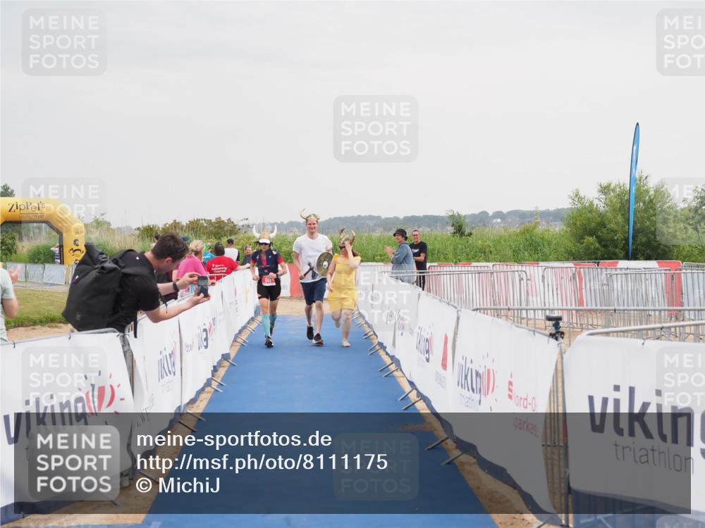 22.06.2025 - Viking Triathlon MichiJ http://msf.ph/oto/8111175 22.06.2025 16:40:53 Ziel 649 meine-sportfotos.de