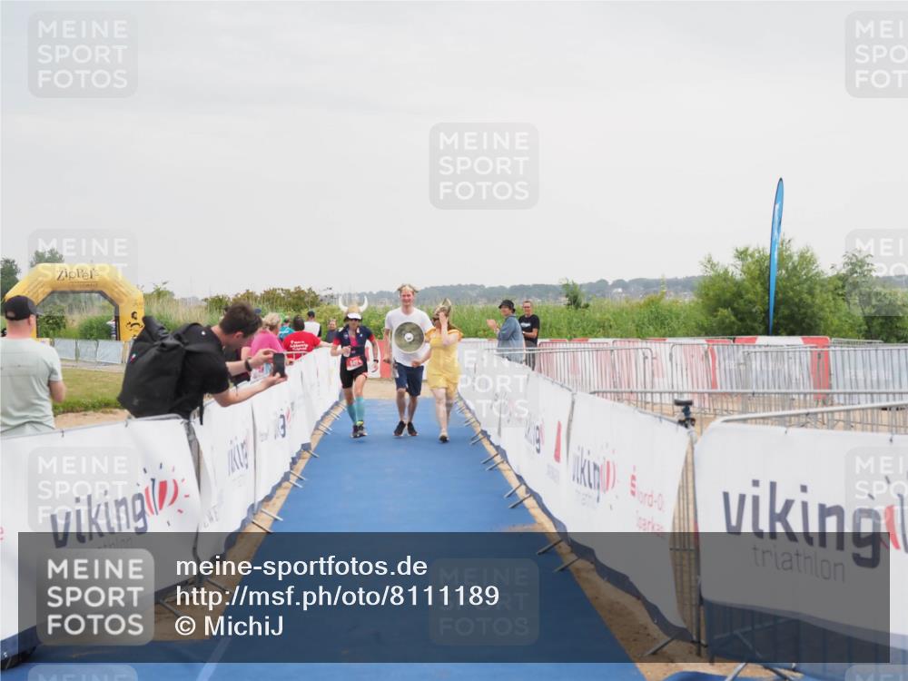 22.06.2025 - Viking Triathlon MichiJ http://msf.ph/oto/8111189 22.06.2025 16:40:53 Ziel 649 meine-sportfotos.de