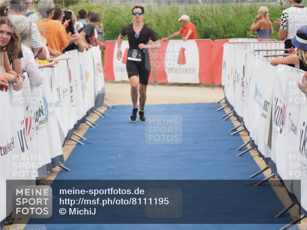 22.06.2025 - Viking Triathlon MichiJ http://msf.ph/oto/8111195 22.06.2025 15:02:36 Ziel 127 meine-sportfotos.de