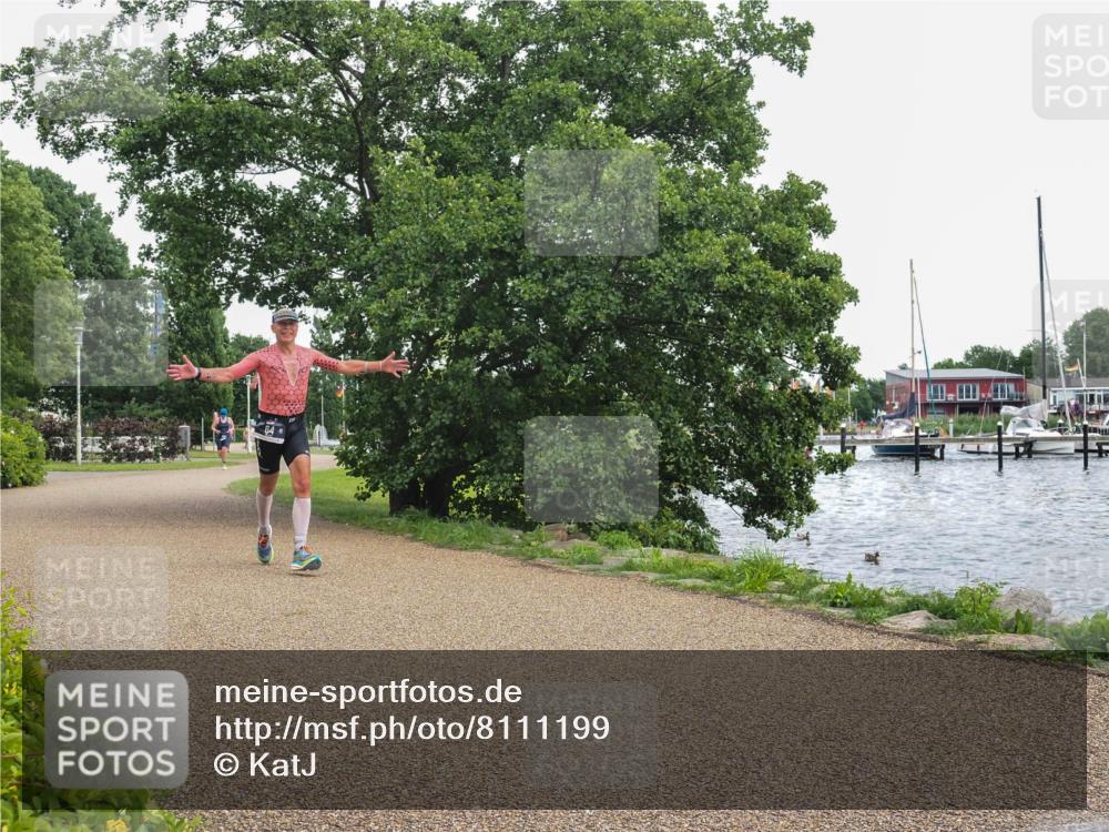 22.06.2025 - Viking Triathlon KatJ http://msf.ph/oto/8111199 22.06.2025 15:03:25 Laufen 64 meine-sportfotos.de