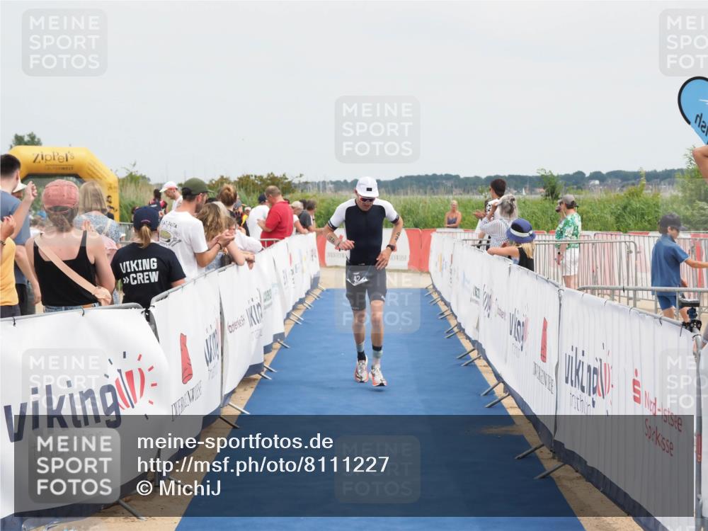22.06.2025 - Viking Triathlon MichiJ http://msf.ph/oto/8111227 22.06.2025 14:53:16 Ziel 42 meine-sportfotos.de