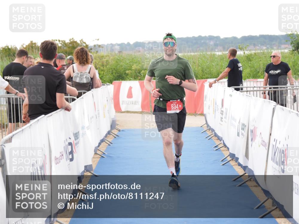 22.06.2025 - Viking Triathlon MichiJ http://msf.ph/oto/8111247 22.06.2025 16:23:17 Ziel 634 meine-sportfotos.de