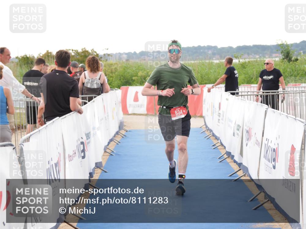 22.06.2025 - Viking Triathlon MichiJ http://msf.ph/oto/8111283 22.06.2025 16:23:17 Ziel 634 meine-sportfotos.de
