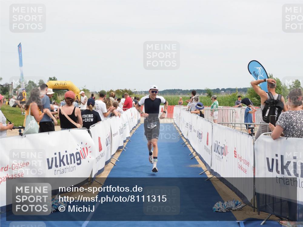 22.06.2025 - Viking Triathlon MichiJ http://msf.ph/oto/8111315 22.06.2025 14:53:17 Ziel 42 meine-sportfotos.de