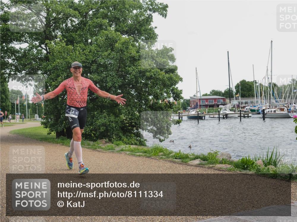 22.06.2025 - Viking Triathlon KatJ http://msf.ph/oto/8111334 22.06.2025 15:03:26 Laufen 64 meine-sportfotos.de