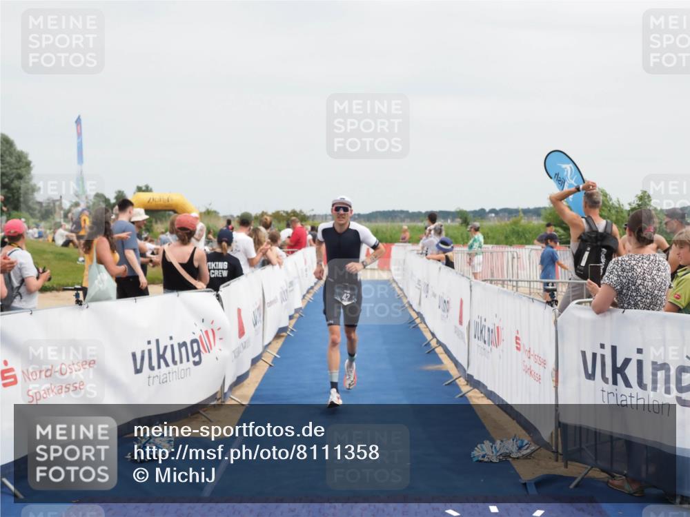22.06.2025 - Viking Triathlon MichiJ http://msf.ph/oto/8111358 22.06.2025 14:53:17 Ziel 42 meine-sportfotos.de
