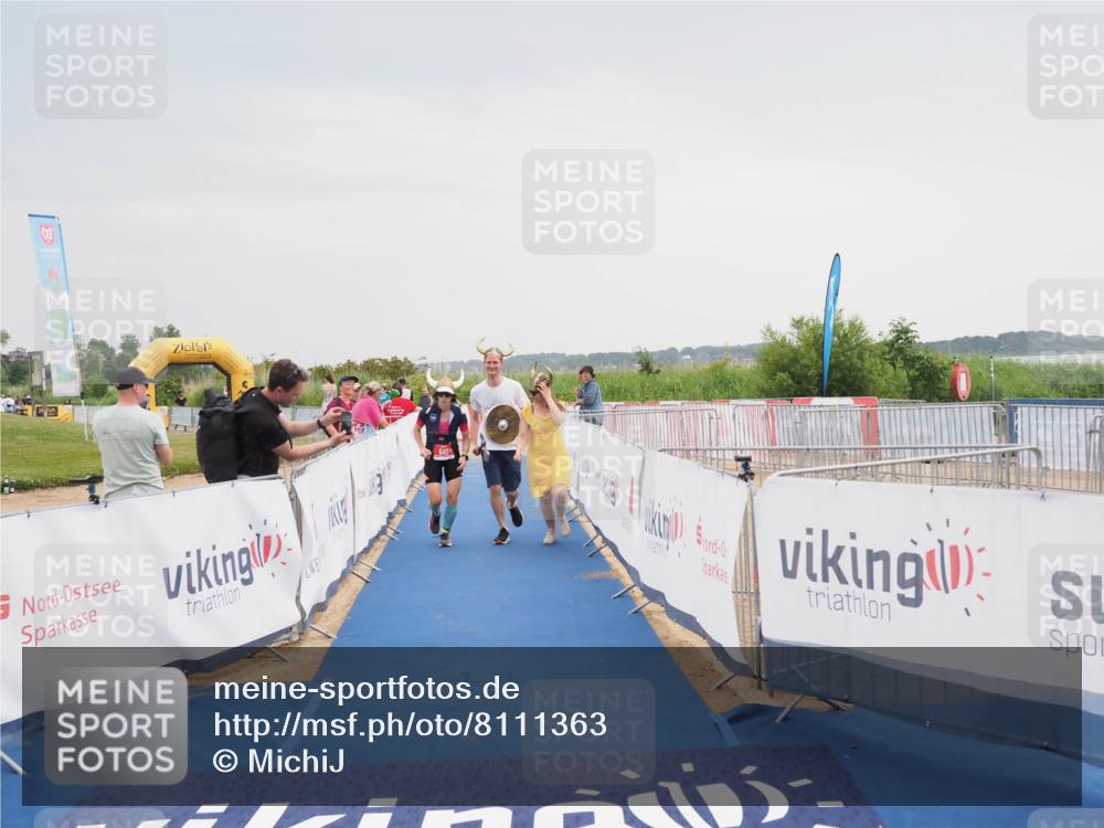 22.06.2025 - Viking Triathlon MichiJ http://msf.ph/oto/8111363 22.06.2025 16:40:55 Ziel 649 meine-sportfotos.de