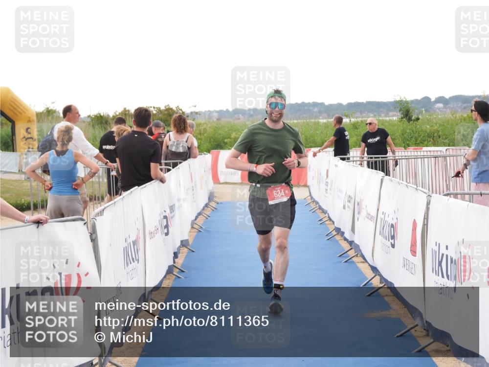 22.06.2025 - Viking Triathlon MichiJ http://msf.ph/oto/8111365 22.06.2025 16:23:18 Ziel 634 meine-sportfotos.de