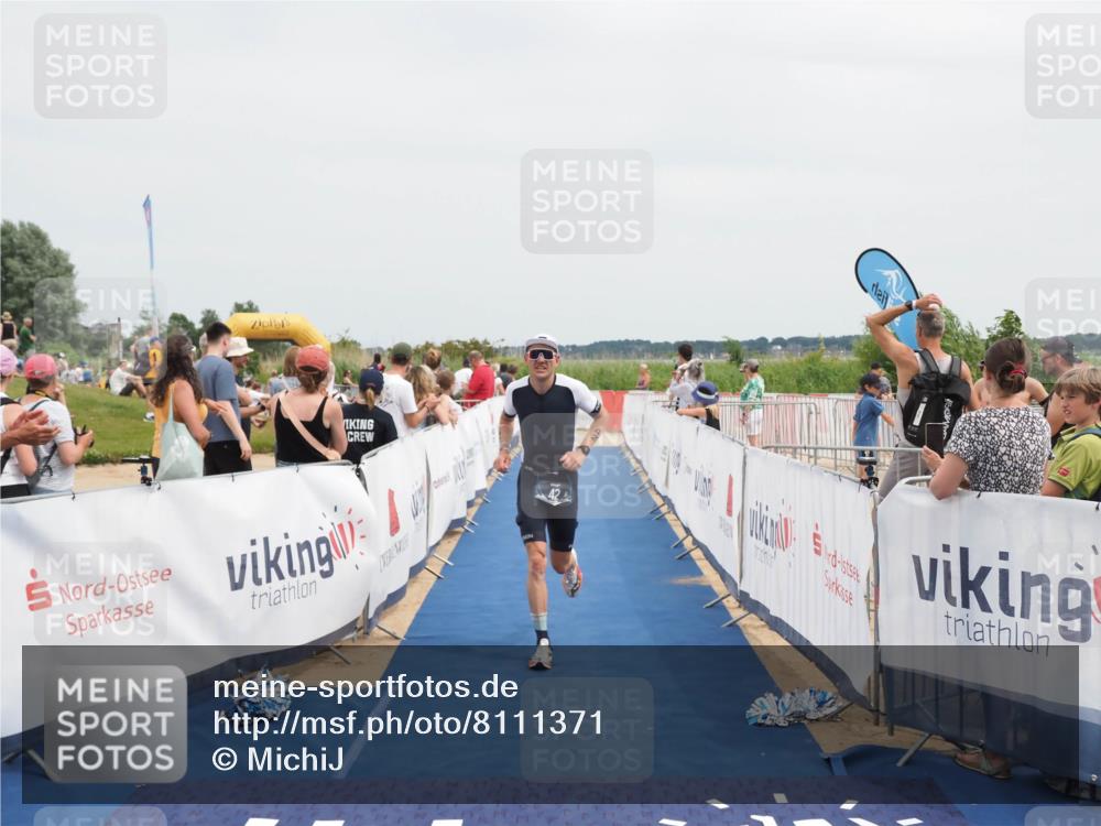 22.06.2025 - Viking Triathlon MichiJ http://msf.ph/oto/8111371 22.06.2025 14:53:17 Ziel 42 meine-sportfotos.de