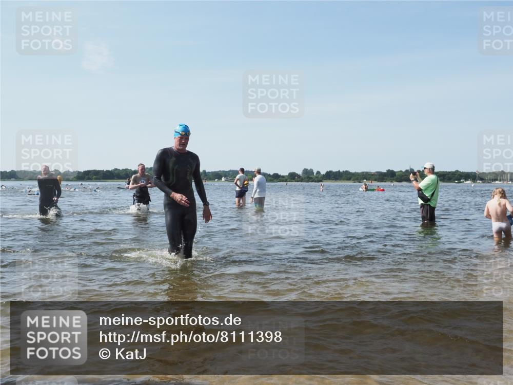 22.06.2025 - Viking Triathlon KatJ http://msf.ph/oto/8111398 22.06.2025 10:39:52 Schwimmen 29, 283, 423, 437, 518 meine-sportfotos.de