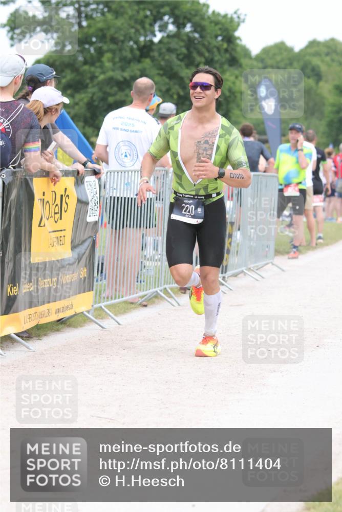 22.06.2025 - Viking Triathlon H.Heesch http://msf.ph/oto/8111404 22.06.2025 14:47:15 Laufen 220 meine-sportfotos.de