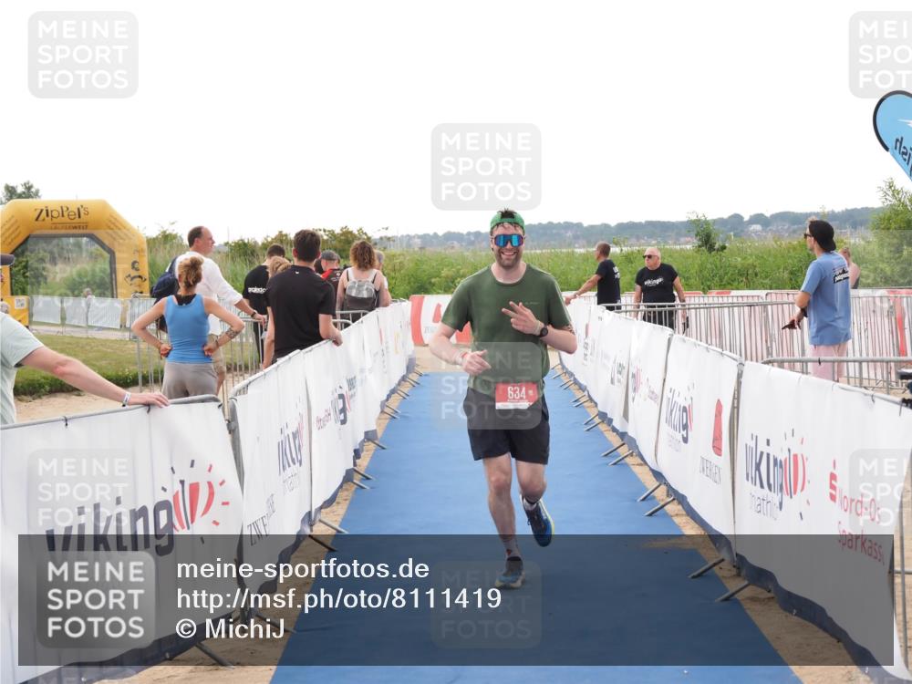 22.06.2025 - Viking Triathlon MichiJ http://msf.ph/oto/8111419 22.06.2025 16:23:18 Ziel 634 meine-sportfotos.de