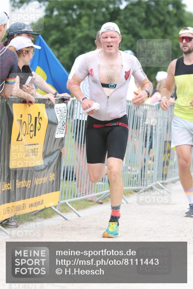 22.06.2025 - Viking Triathlon H.Heesch http://msf.ph/oto/8111443 22.06.2025 14:47:26 Laufen 61, 556, 607 meine-sportfotos.de