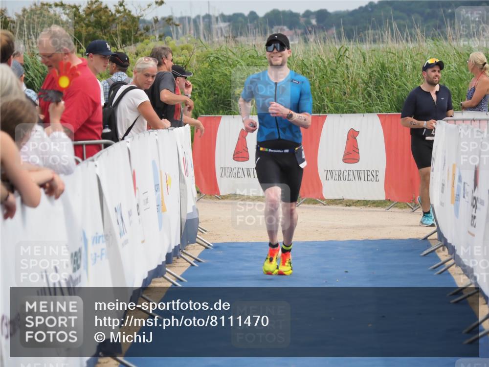 22.06.2025 - Viking Triathlon MichiJ http://msf.ph/oto/8111470 22.06.2025 14:53:27 Ziel 486 meine-sportfotos.de