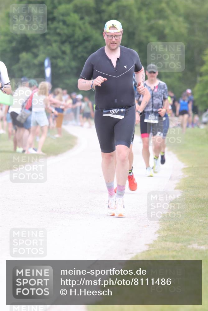22.06.2025 - Viking Triathlon H.Heesch http://msf.ph/oto/8111486 22.06.2025 14:47:30 Laufen 61, 360, 532, 556, 607 meine-sportfotos.de