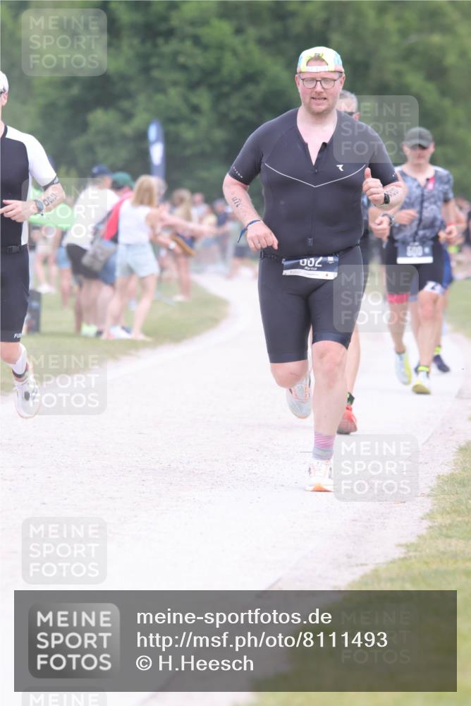 22.06.2025 - Viking Triathlon H.Heesch http://msf.ph/oto/8111493 22.06.2025 14:47:30 Laufen 61, 360, 532, 556, 607 meine-sportfotos.de