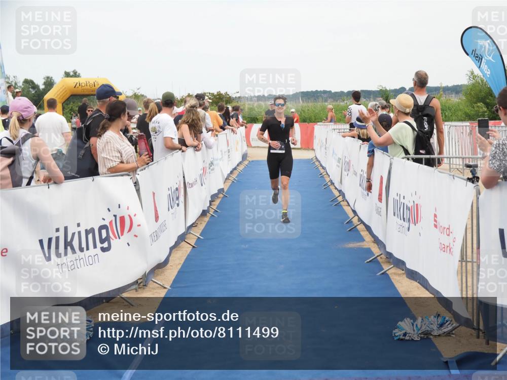 22.06.2025 - Viking Triathlon MichiJ http://msf.ph/oto/8111499 22.06.2025 15:02:39 Ziel 127, 529 meine-sportfotos.de
