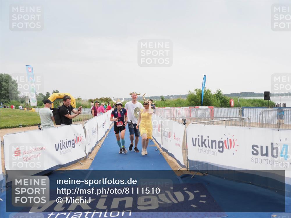 22.06.2025 - Viking Triathlon MichiJ http://msf.ph/oto/8111510 22.06.2025 16:40:56 Ziel 649 meine-sportfotos.de