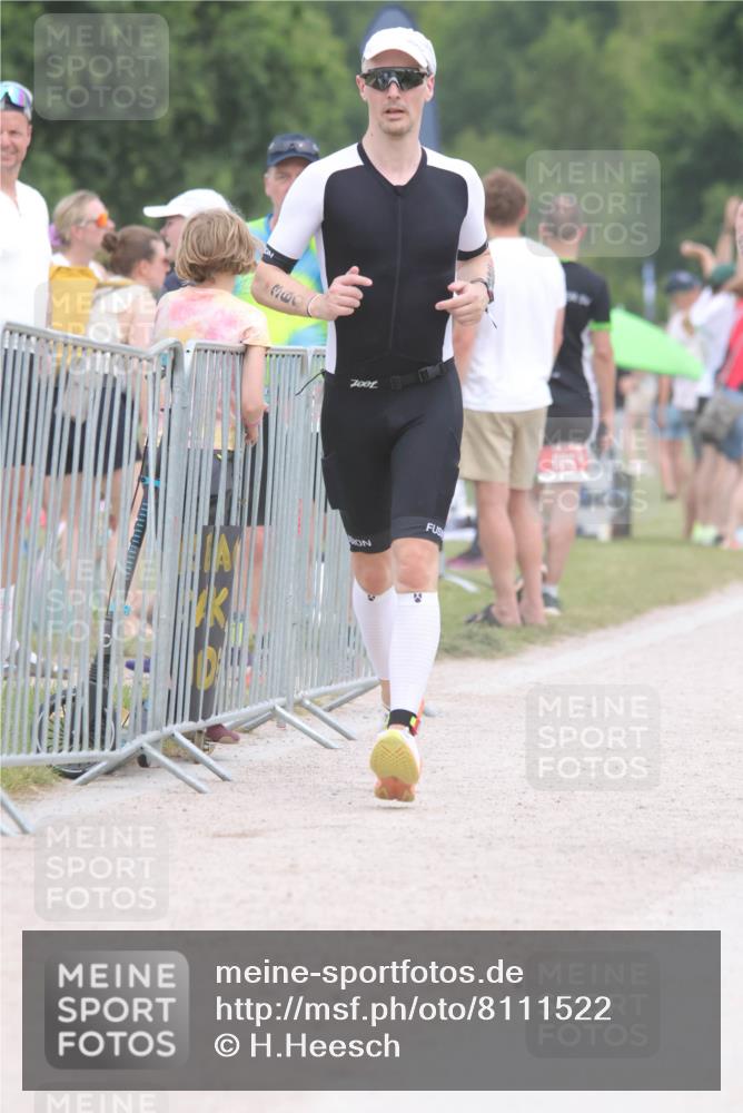 22.06.2025 - Viking Triathlon H.Heesch http://msf.ph/oto/8111522 22.06.2025 14:47:32 Laufen 61, 360, 469, 532, 607 meine-sportfotos.de