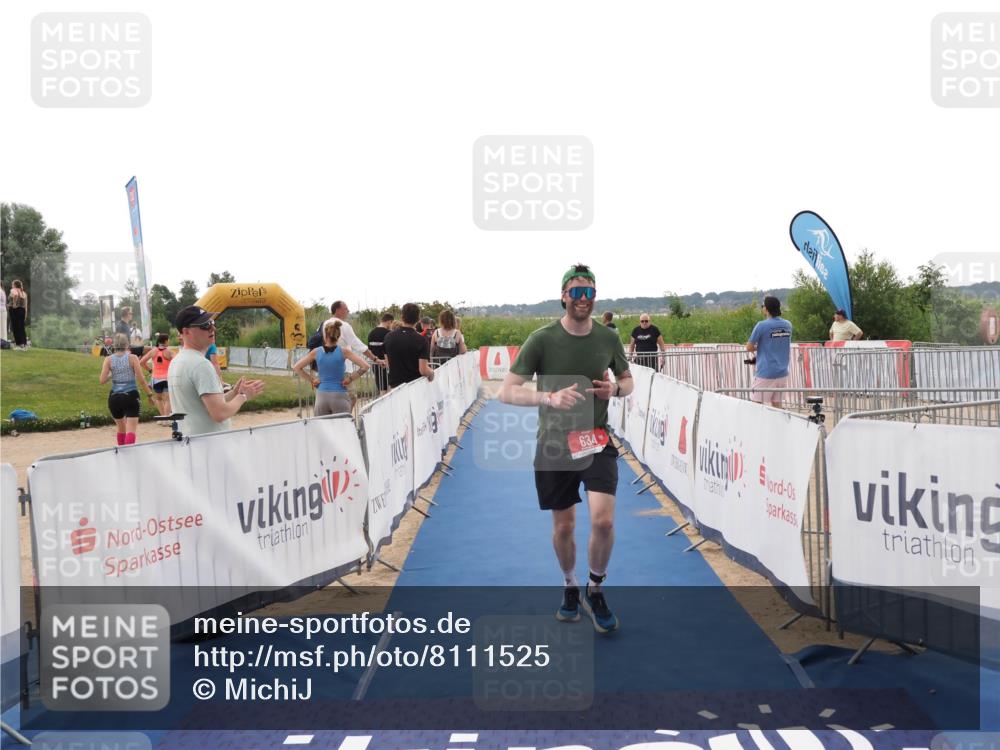 22.06.2025 - Viking Triathlon MichiJ http://msf.ph/oto/8111525 22.06.2025 16:23:19 Ziel 634 meine-sportfotos.de