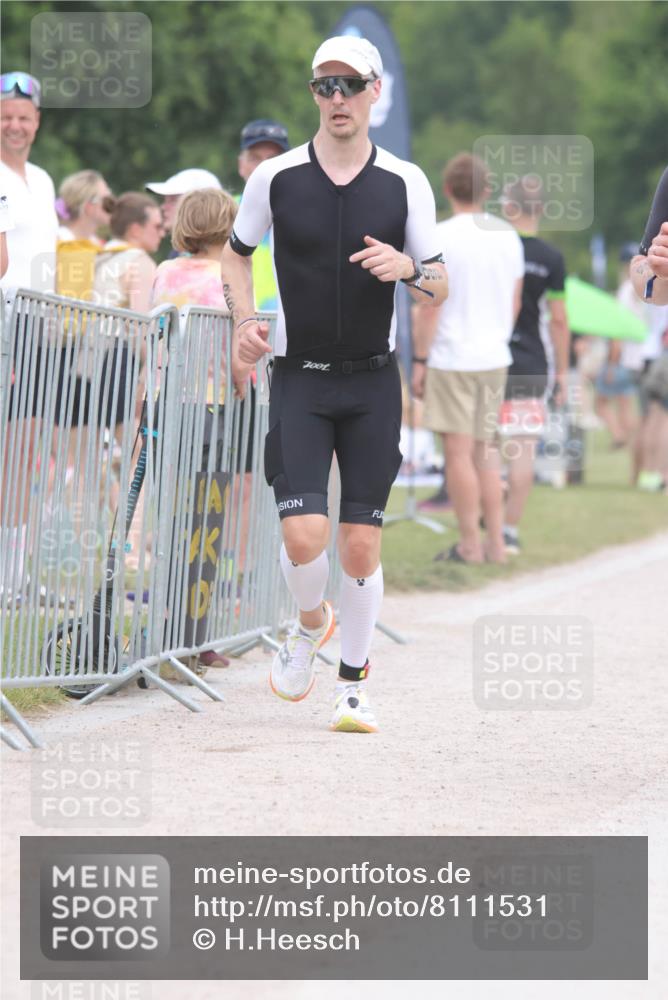 22.06.2025 - Viking Triathlon H.Heesch http://msf.ph/oto/8111531 22.06.2025 14:47:32 Laufen 61, 360, 469, 532, 607 meine-sportfotos.de